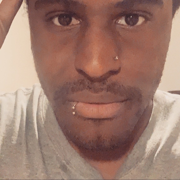 Meet your Posher, Camara - Picture 1 of 1